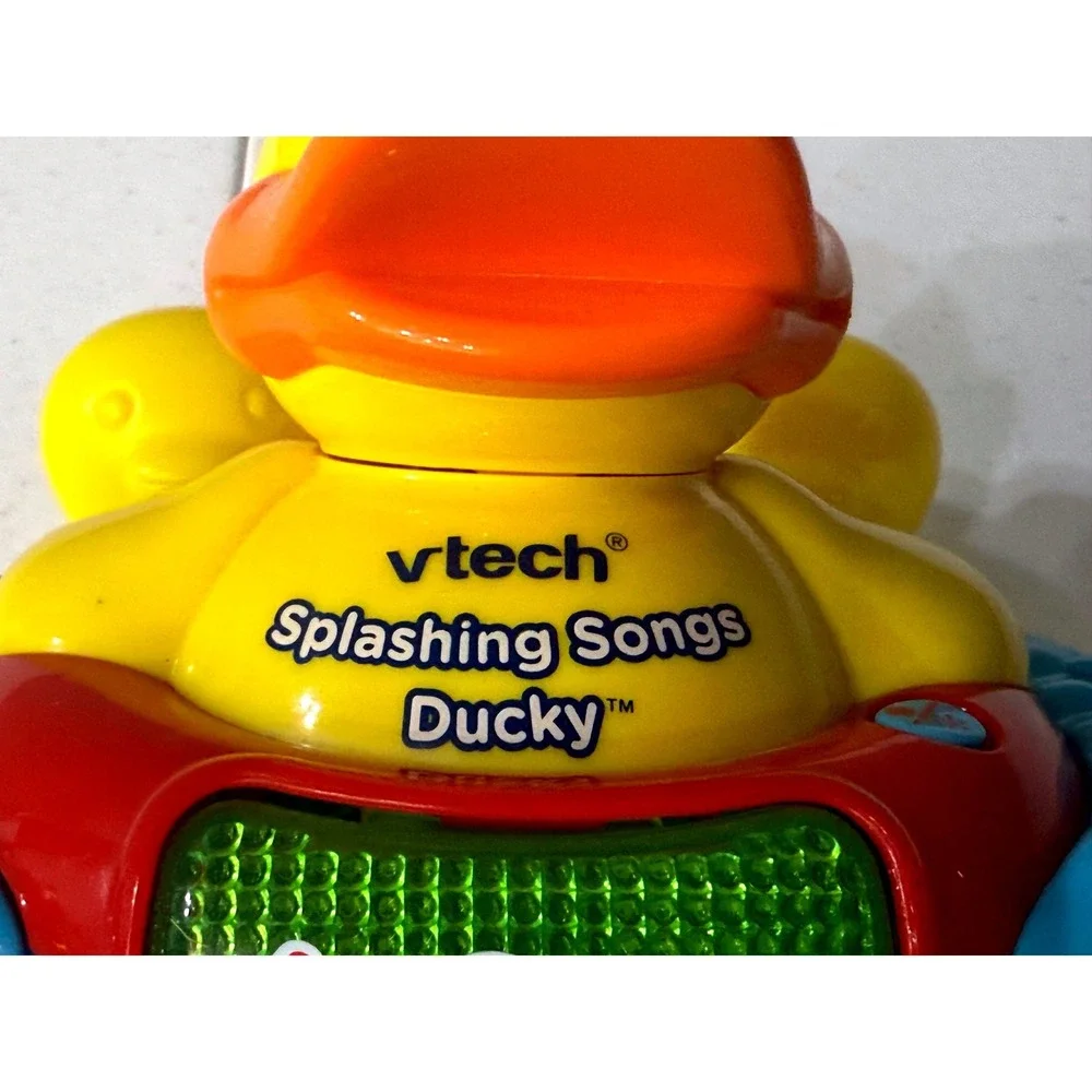 Vtech Splashing Songs Ducky Interactive Musical Light Up Bath Toy Yellow Red